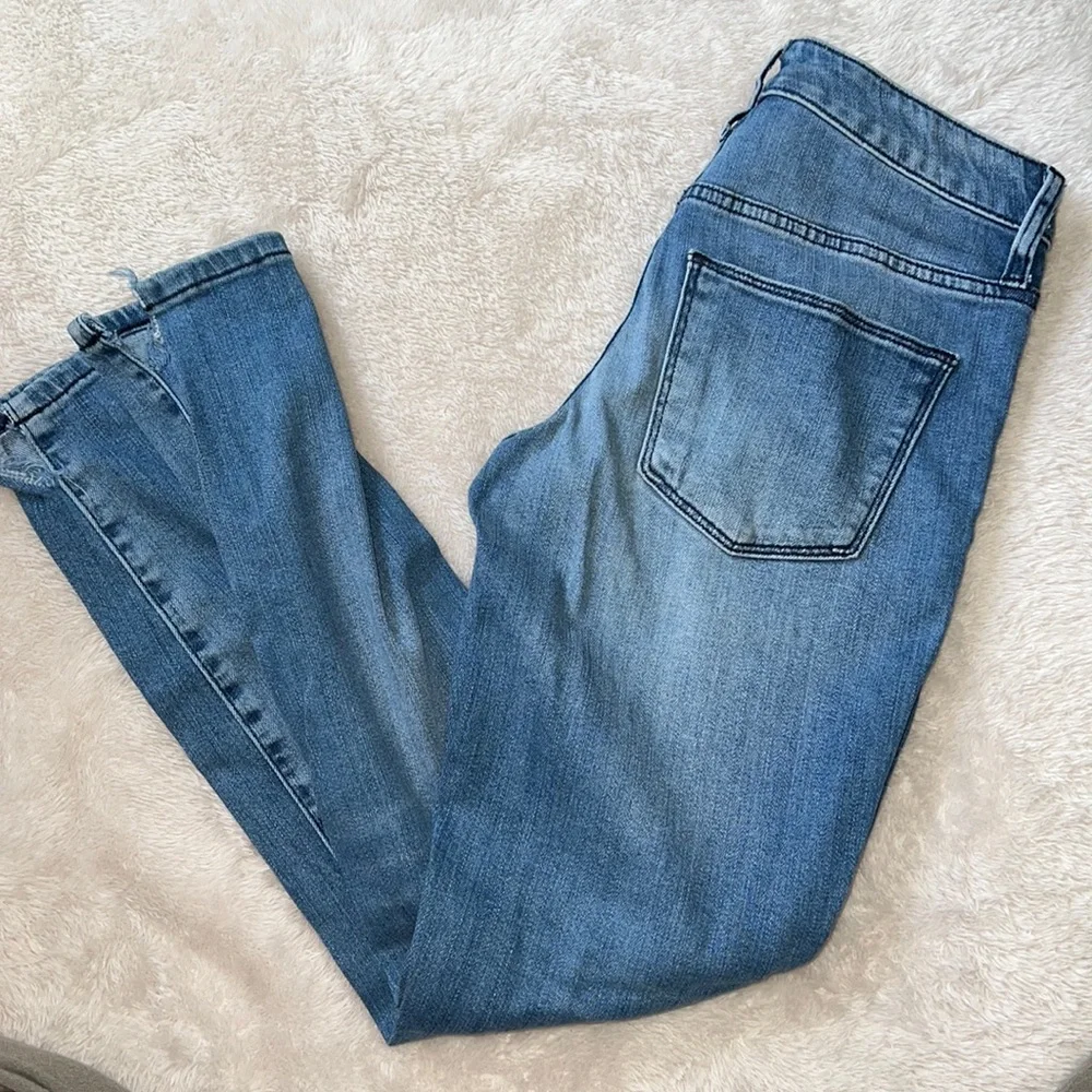 Universal Thread Jeans - Picture 1 of 6